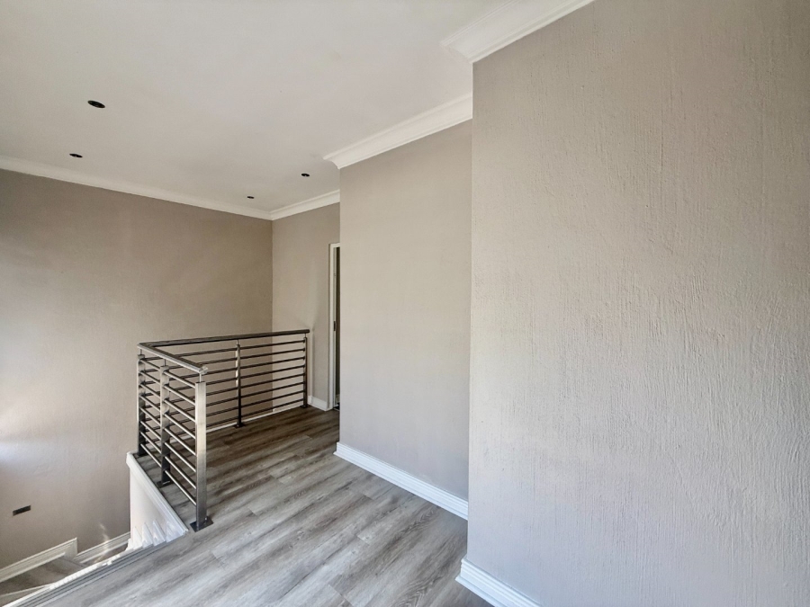 To Let 3 Bedroom Property for Rent in Caribbean Beach Club North West